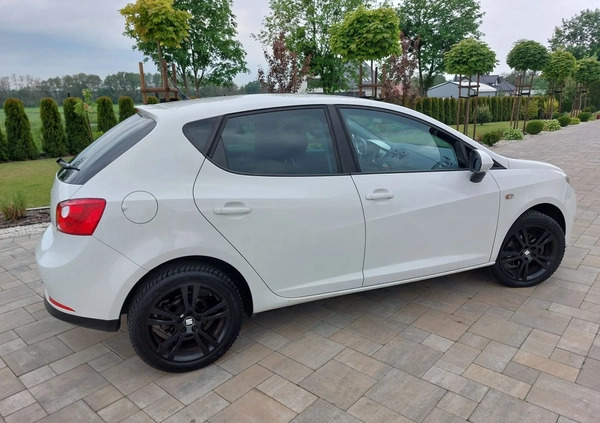 Seat Ibiza cena 18400 przebieg: 187000, rok produkcji 2009 z Wałbrzych małe 781